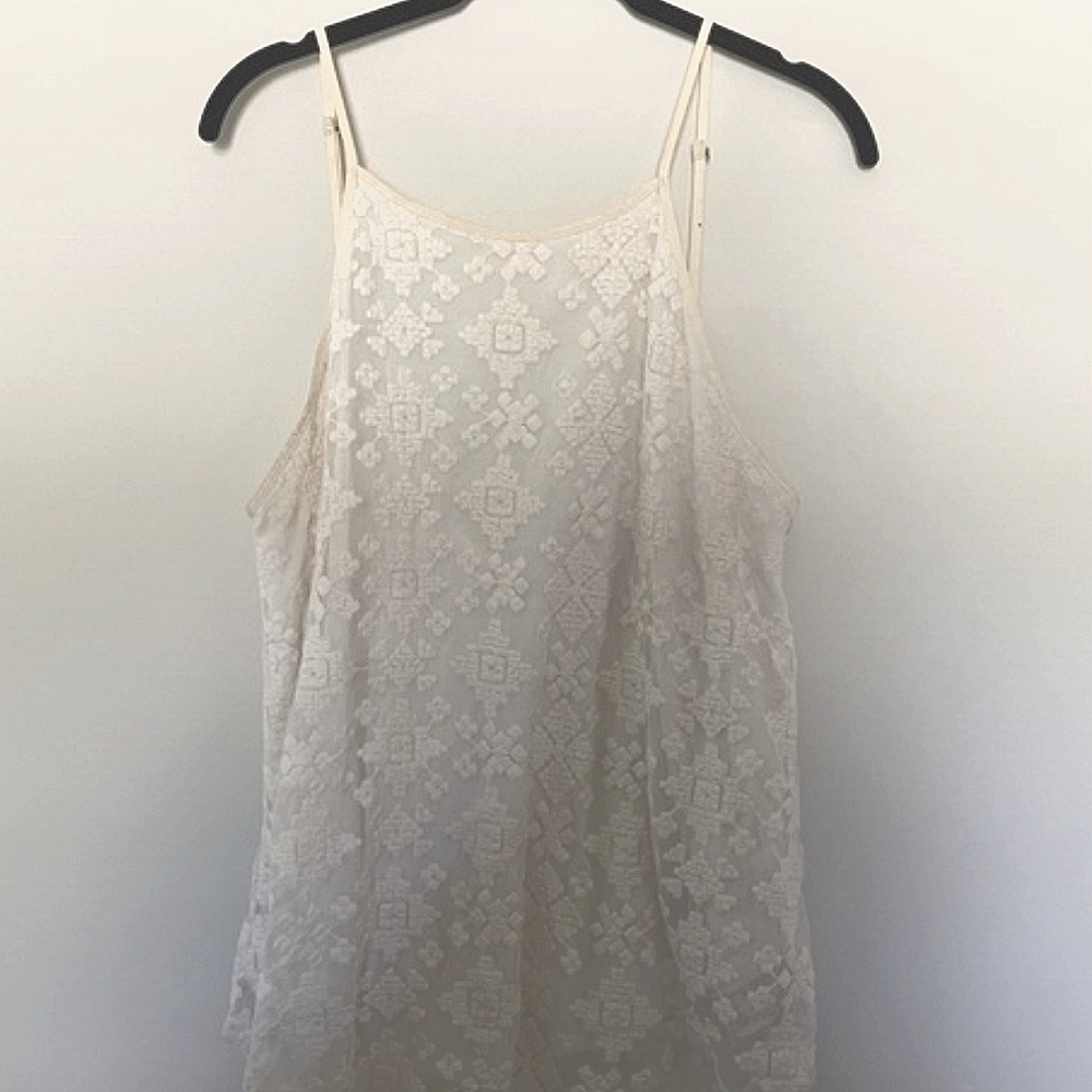 EUC🔹️Med/Lrg 🔹️O’neill tribal razorback tank